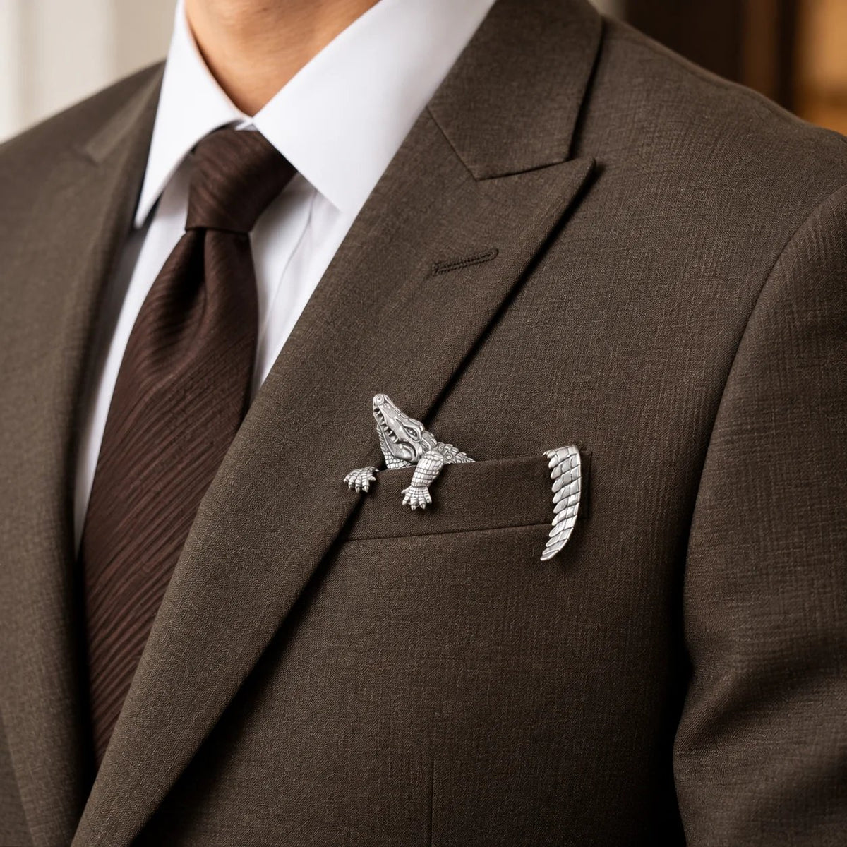 🔥Last Day Promotion - 49% OFF🎁 Luxury Sculpted Animal Brooch (Buy 3 Free Shipping)