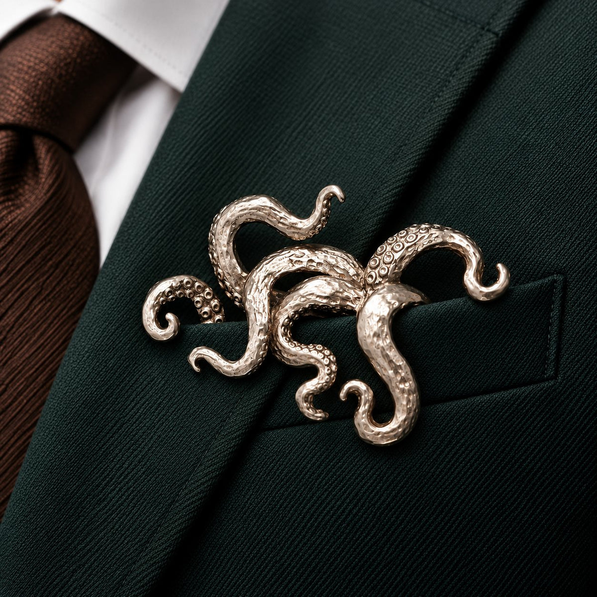 🔥Last Day Promotion - 49% OFF🎁 Luxury Sculpted Animal Brooch (Buy 3 Free Shipping)