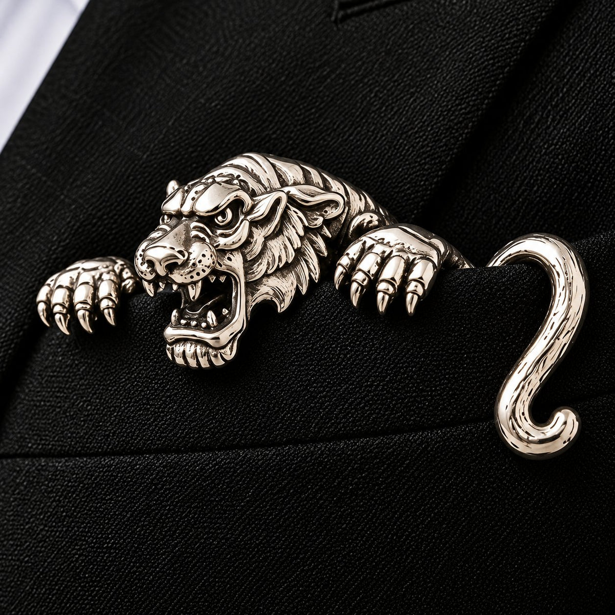 🔥Last Day Promotion - 49% OFF🎁 Luxury Sculpted Animal Brooch (Buy 3 Free Shipping)